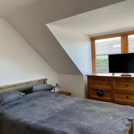 Cromdale 9 Kirk Road Bed & Breakfast エクステリア 写真